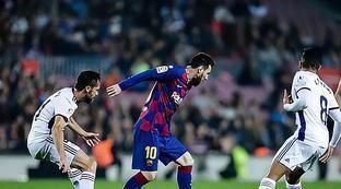 斯卢茨基不 斯卢茨基不